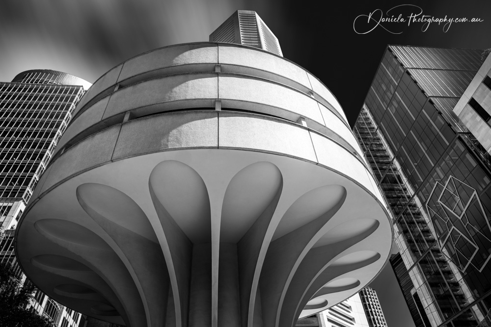 Australia -MLC Centre a sculptural masterpiece in Sydney CBD